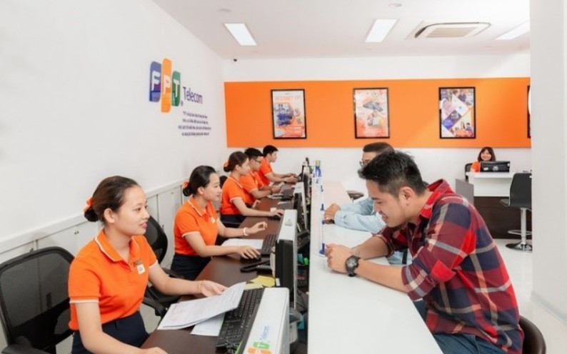Thời gian làm việc của nhân viên FPT ? Có làm việc thứ 7, chủ nhật & ngày lễ không không ? Thời gian làm việc của nhân viên FPT